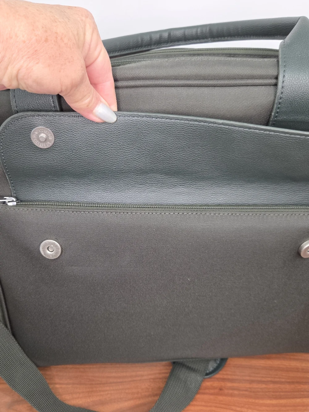 Professional Khaki Laptop Briefcase with Shoulder Strap 16x12x7
